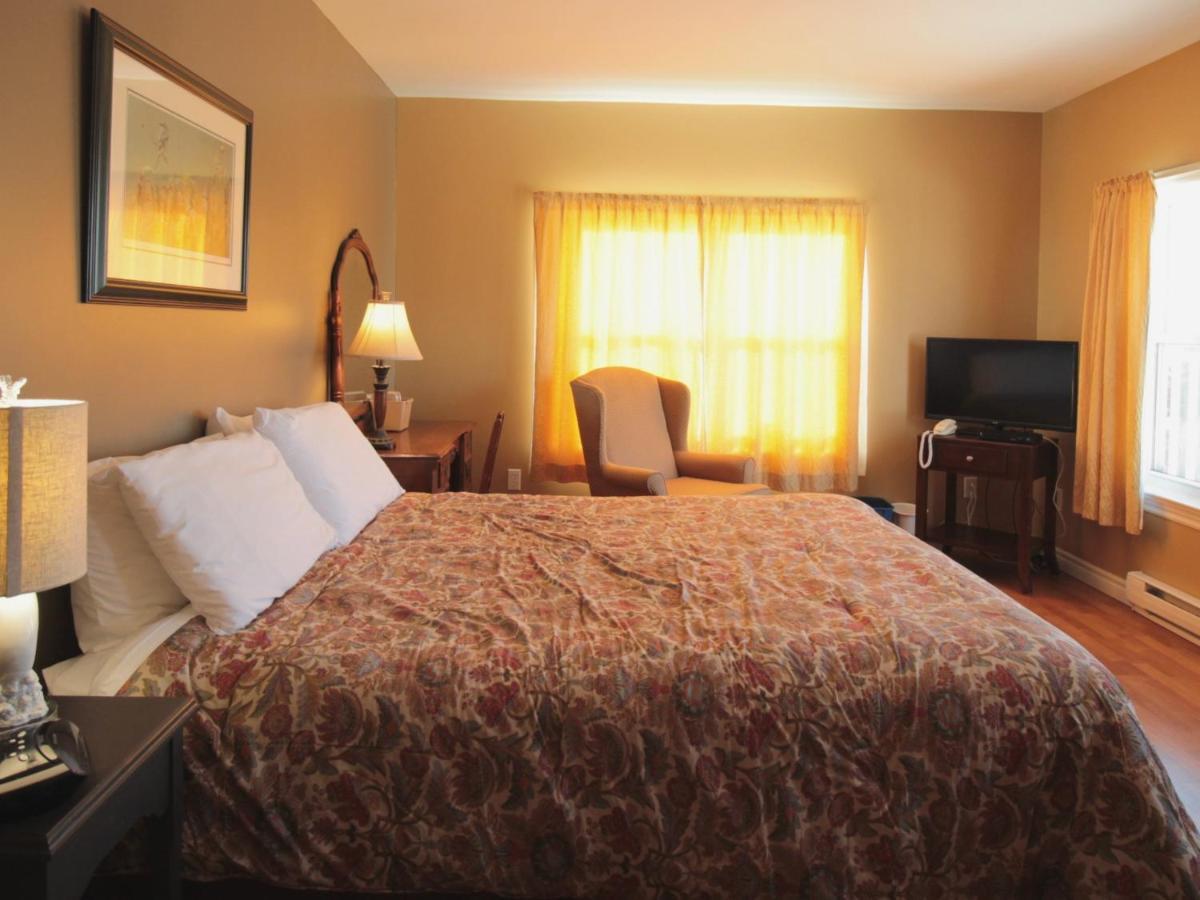 Seawind Landing Country Inn Larry's River Екстериор снимка