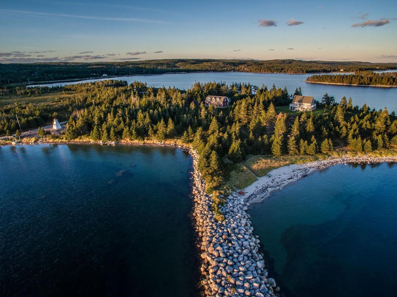 Seawind Landing Country Inn Larry's River Екстериор снимка